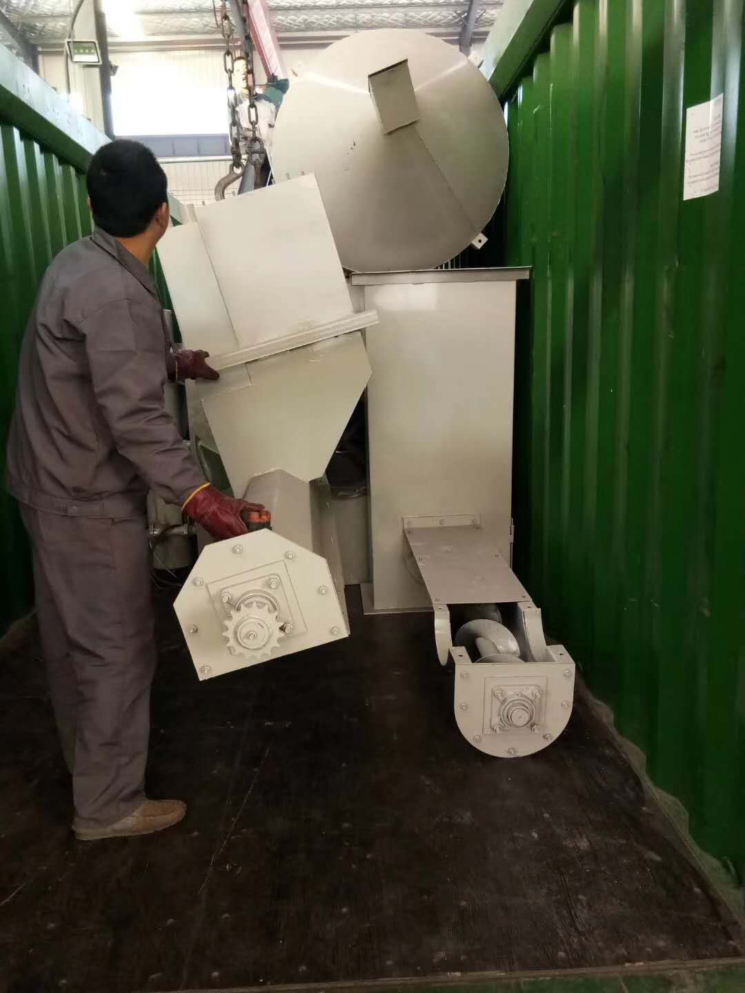 q6910輥道通過式拋丸清理機發往墨西哥 q6910輥道通過式拋丸清理機發往墨西哥